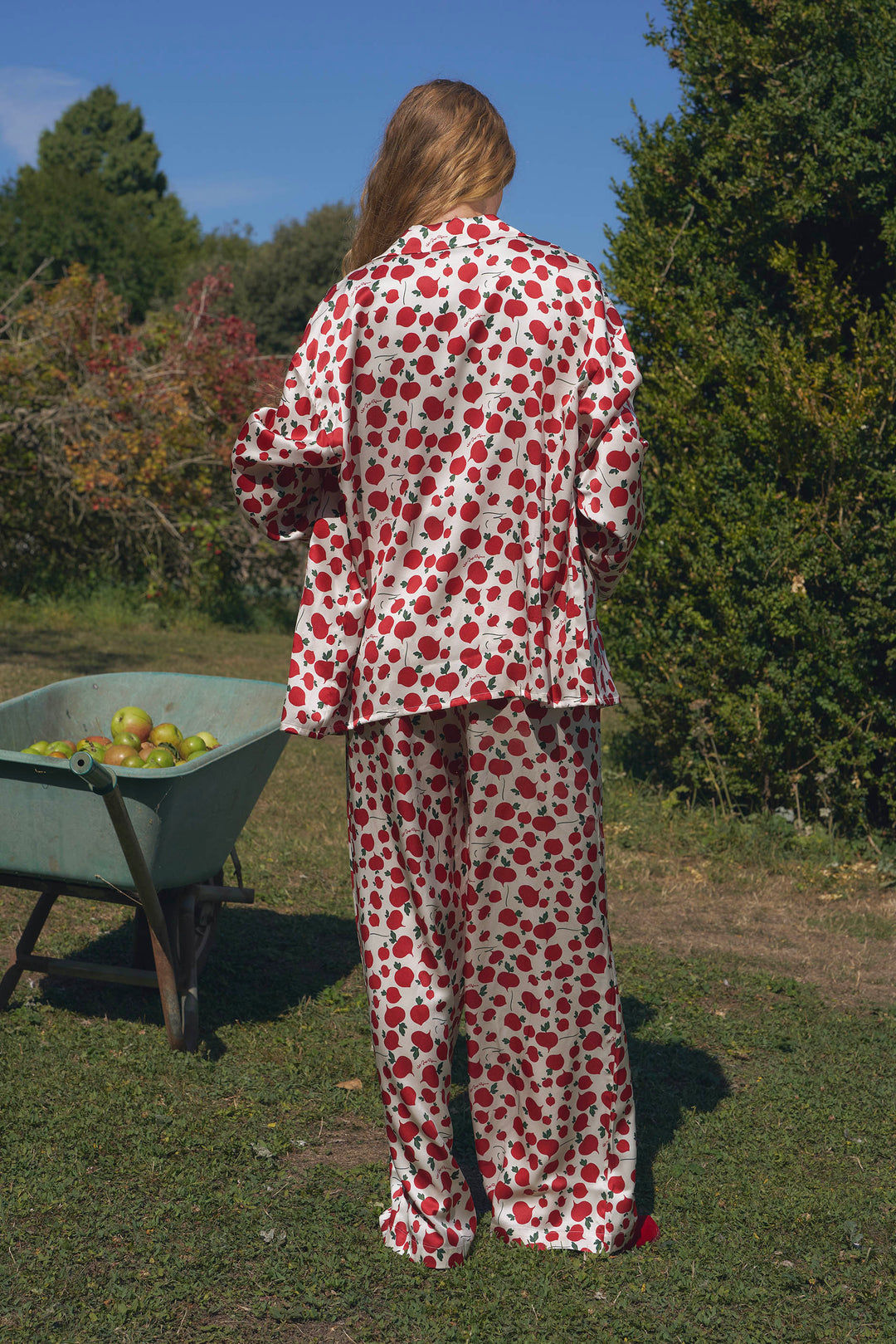 Farm Edit Red Turnip Print 22 Momme Silk Long-Sleeve Pajama Set