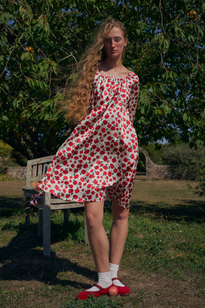 Farm Edit Red Turnip Print 22 Momme Silk Long-Sleeve Robe