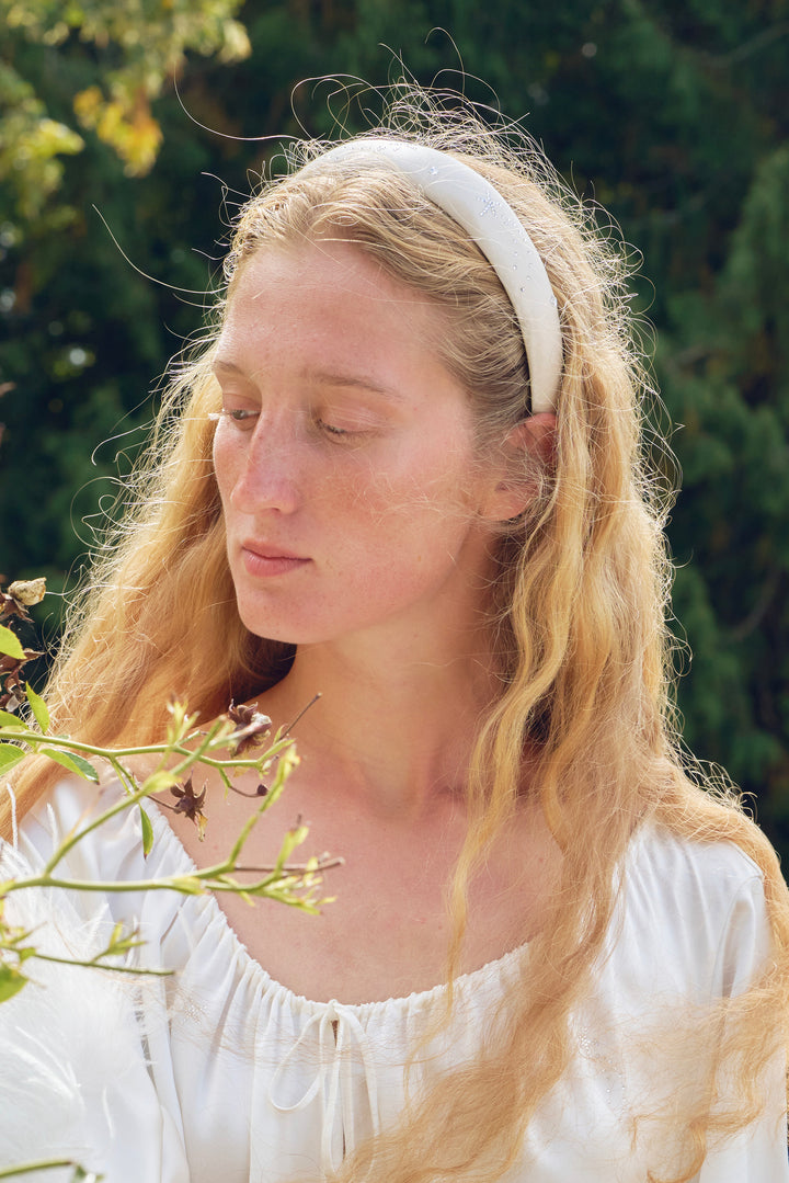 VEGA Collection White Silk Robe Matching Gift Set