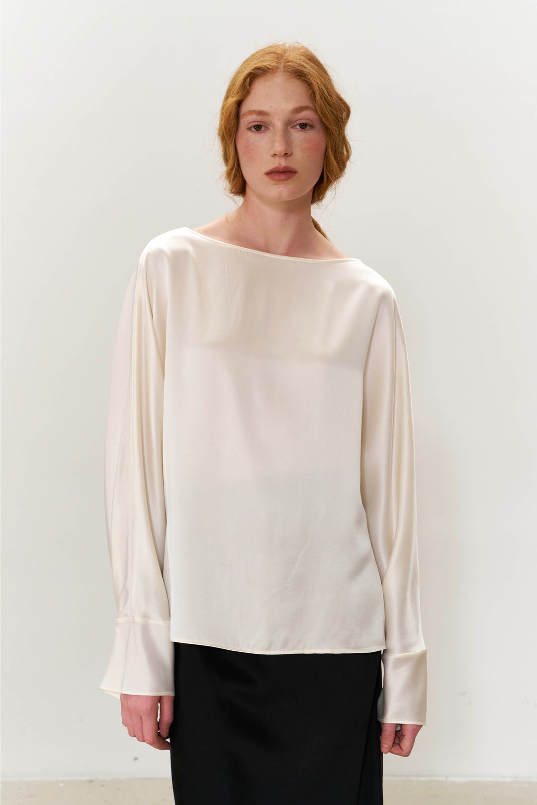 PAJA 25 Momme Silk Crepe Satin Bow Long-Sleeve Top
