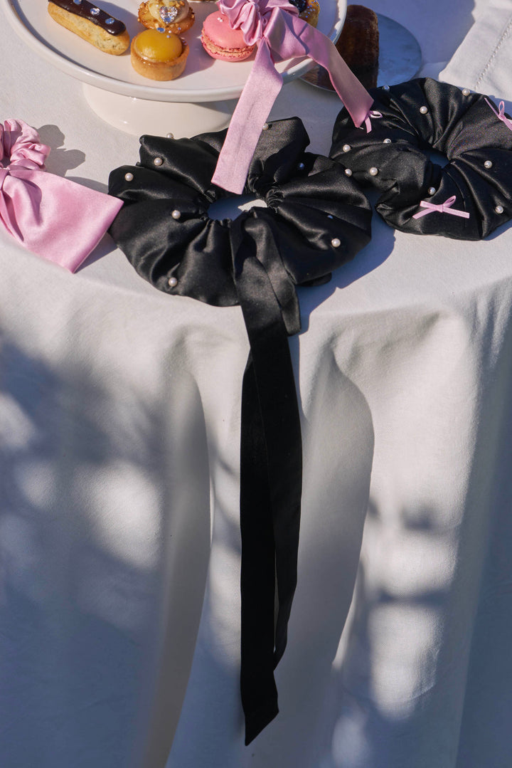 My Party 22 Momme Silk Pearl Bow Scrunchie
