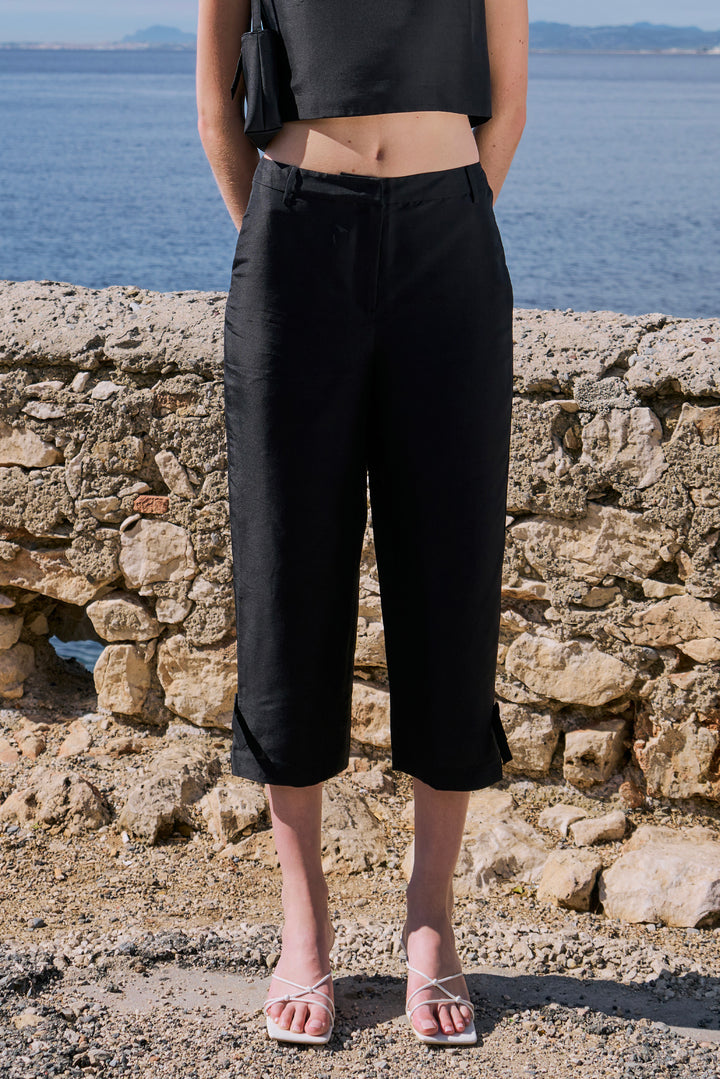 PAJA Berries Women's Dupion Silk Capri Pant - Black