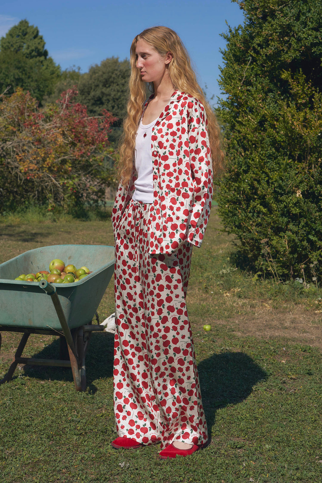 Farm Edit Red Turnip Print 22 Momme Silk Long-Sleeve Pajama Set