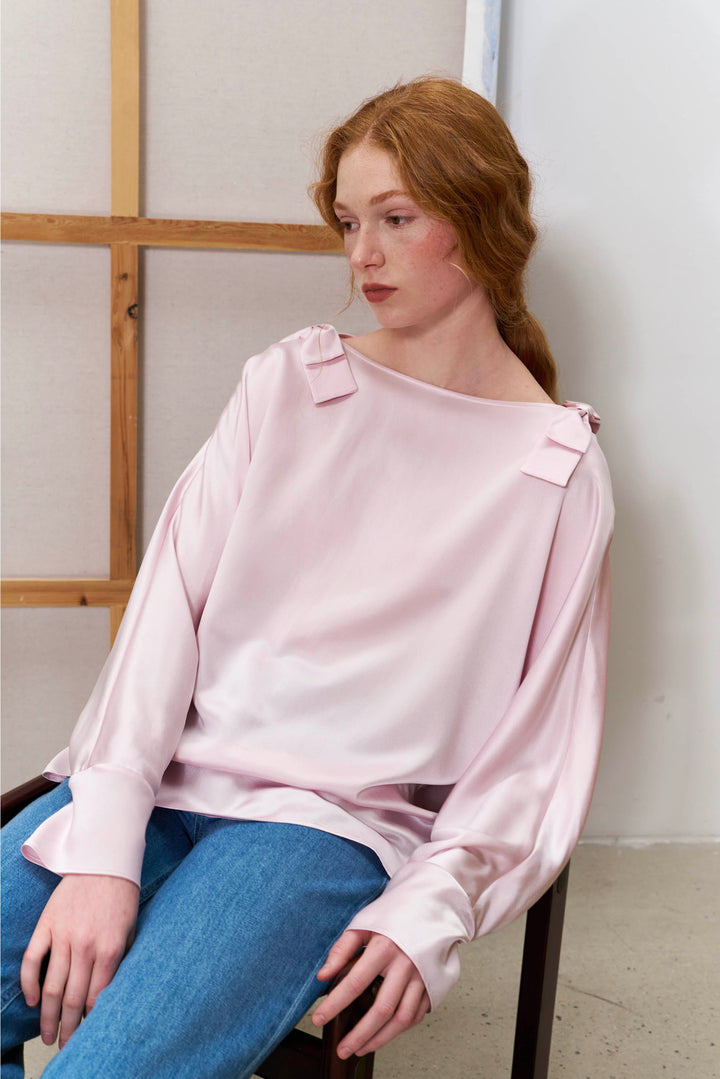 PAJA 25 Momme Silk Crepe Satin Bow Long-Sleeve Top