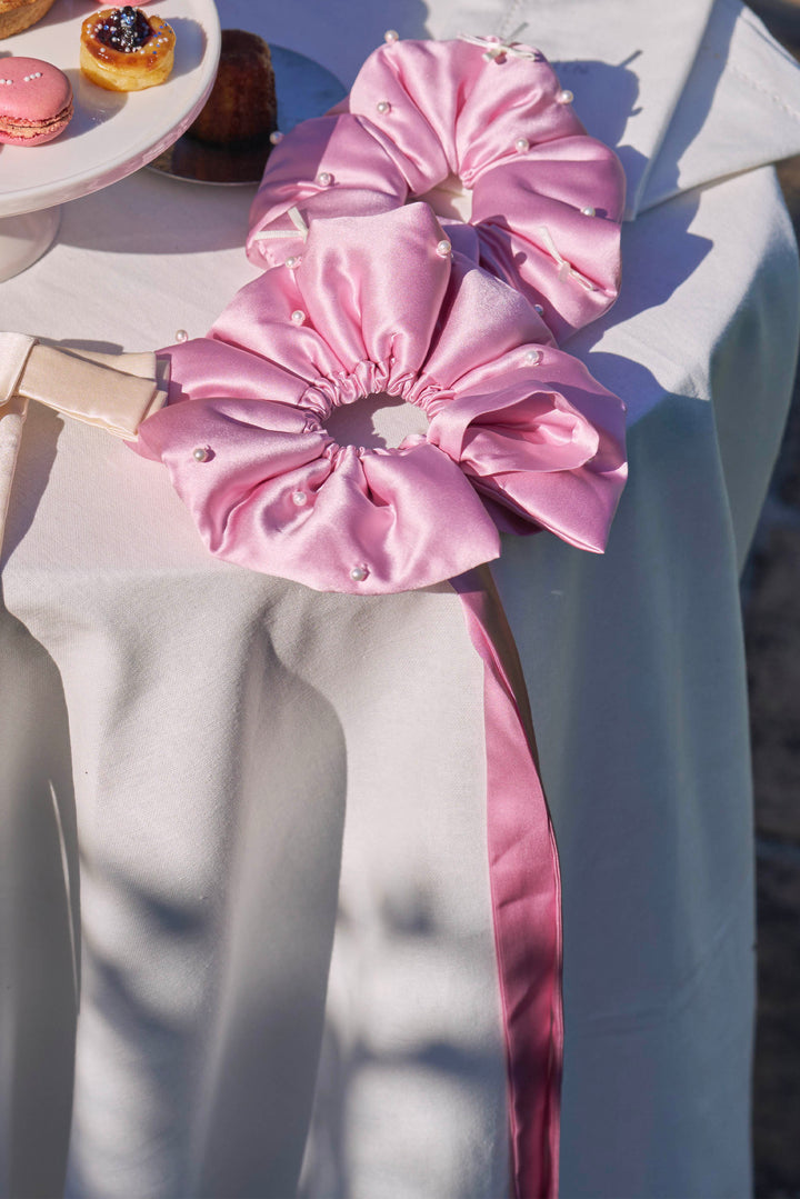 My Party 22 Momme Silk Pearl Bow Scrunchie