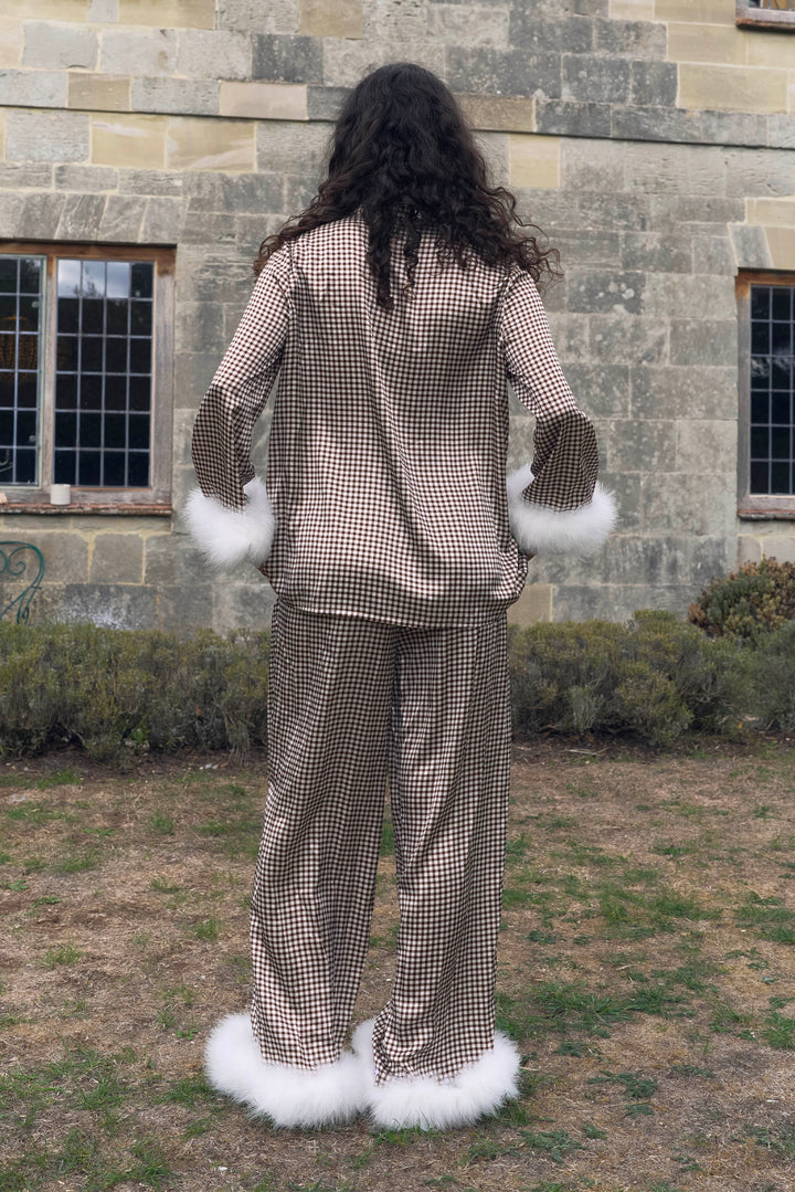Édition Future Mariée | Ensemble pyjama de soirée en soie avec plumes amovibles