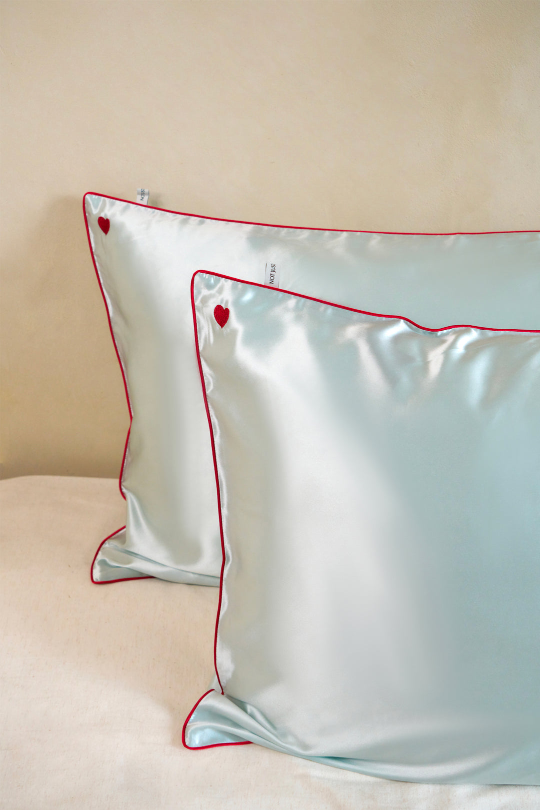 Little Joy Gift | Tchin-Tchin Silk Gift Set (Crystal Blue)