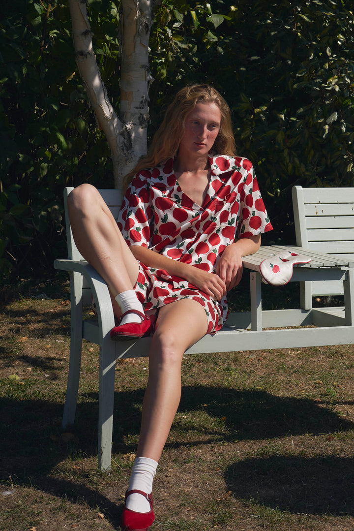 Farm Edit Red Turnip Print 22 Momme Silk Short-Sleeve Pajama Set