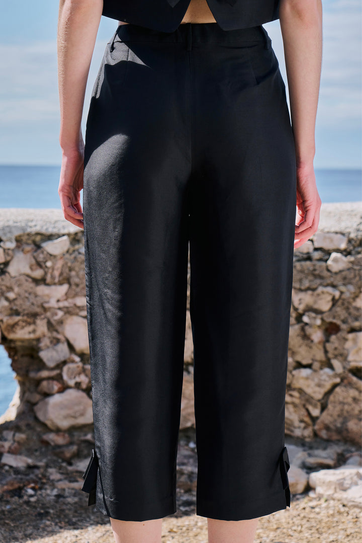 PAJA Berries Women's Dupion Silk Capri Pant - Black