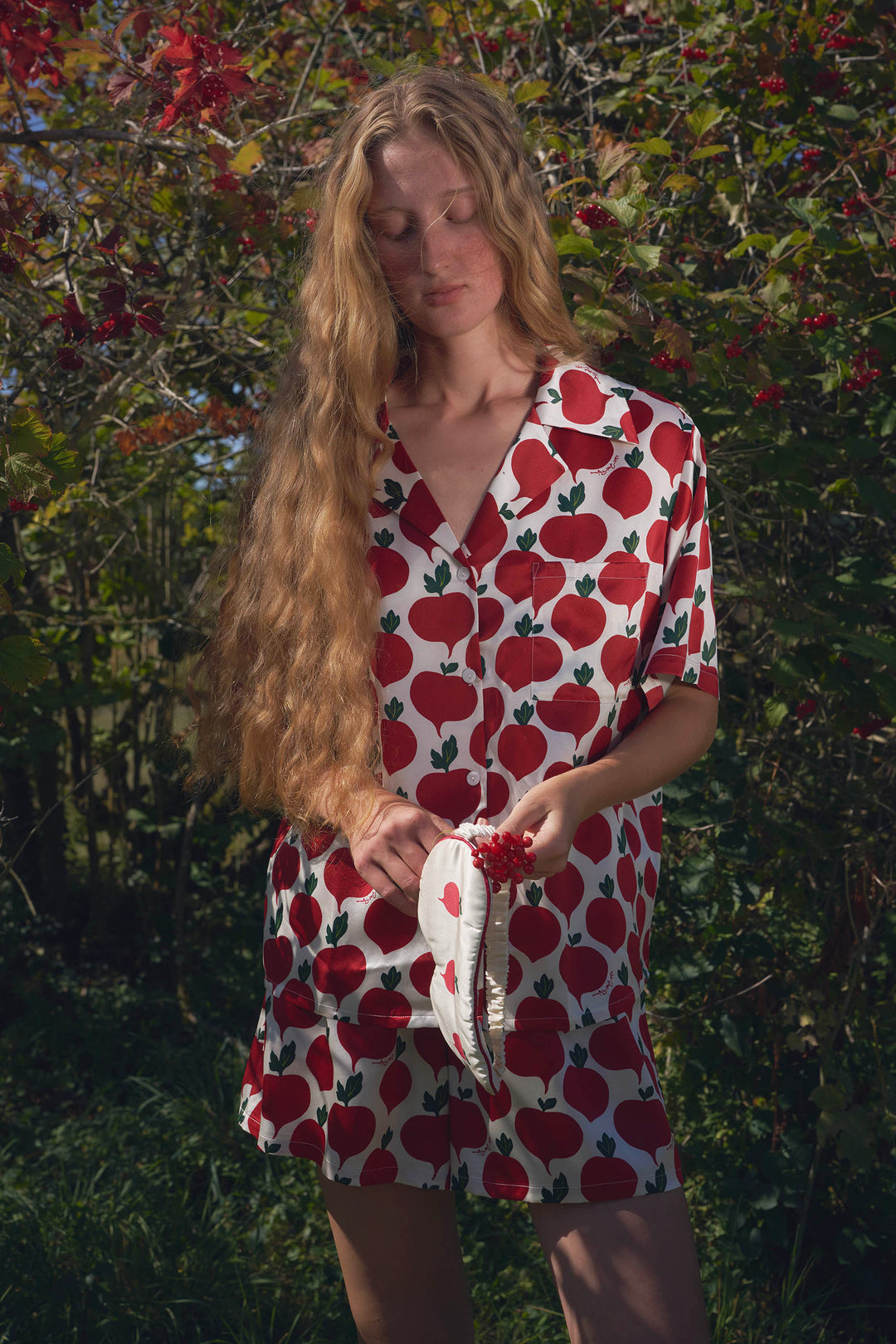 Farm Edit Red Turnip Print 22 Momme Silk Short-Sleeve Pajama Set