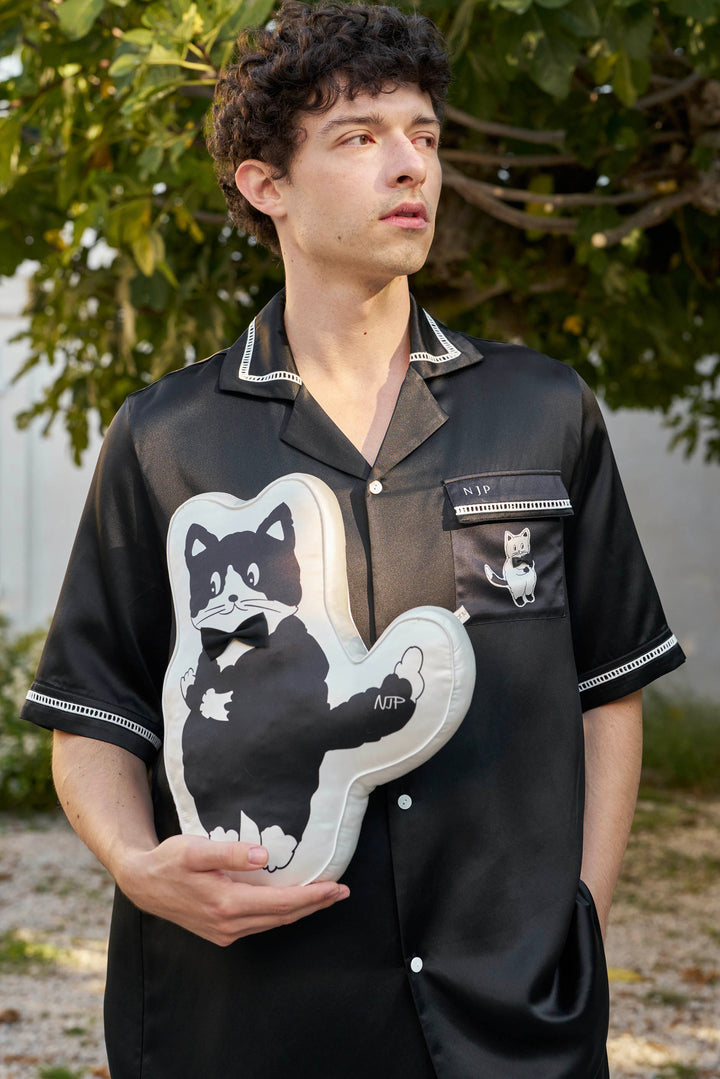 Milo Pearl Cat 22 Momme Silk Cat Pillow