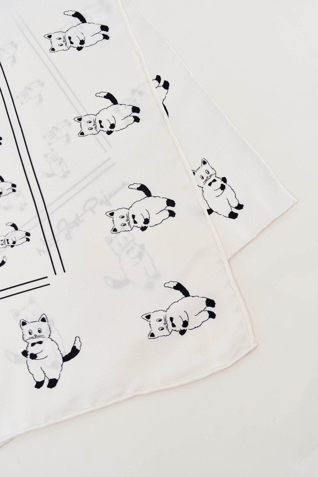 Milo Pearl Cat 16 Momme Silk Twill Scarf